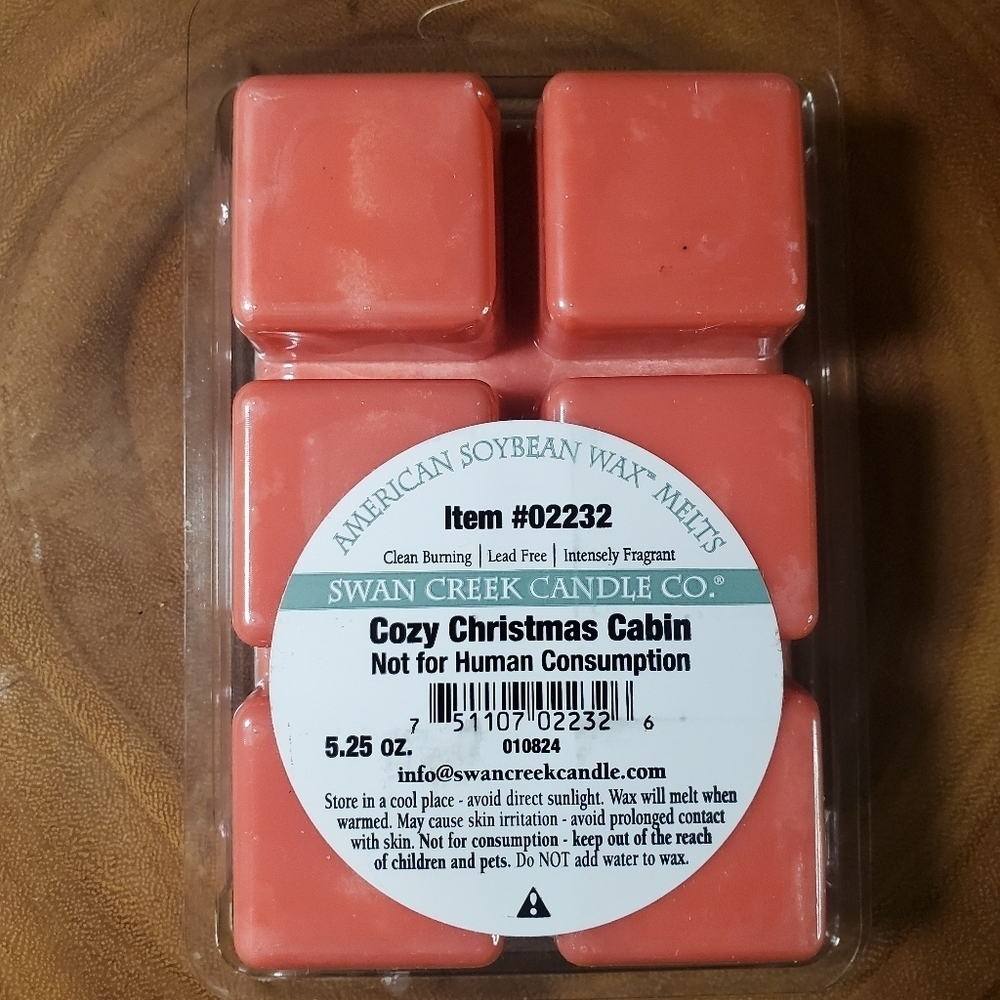 COZY CHRISTMAS CABIN by SWAN CREEK CANDLE Herbal Melts 100% Natural Wax 5.25 oz - Picture 2 of 7